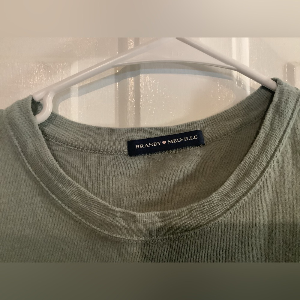 Brandy Melville sage green short sleeve, scoop neck Cotton t shirt - Picture 7 of 8